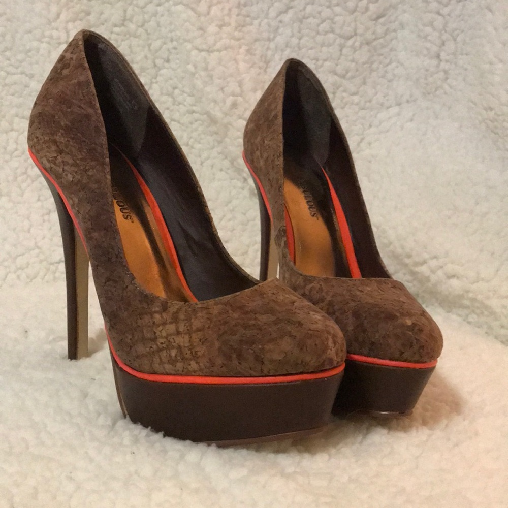 Justfab Brown Pumps!